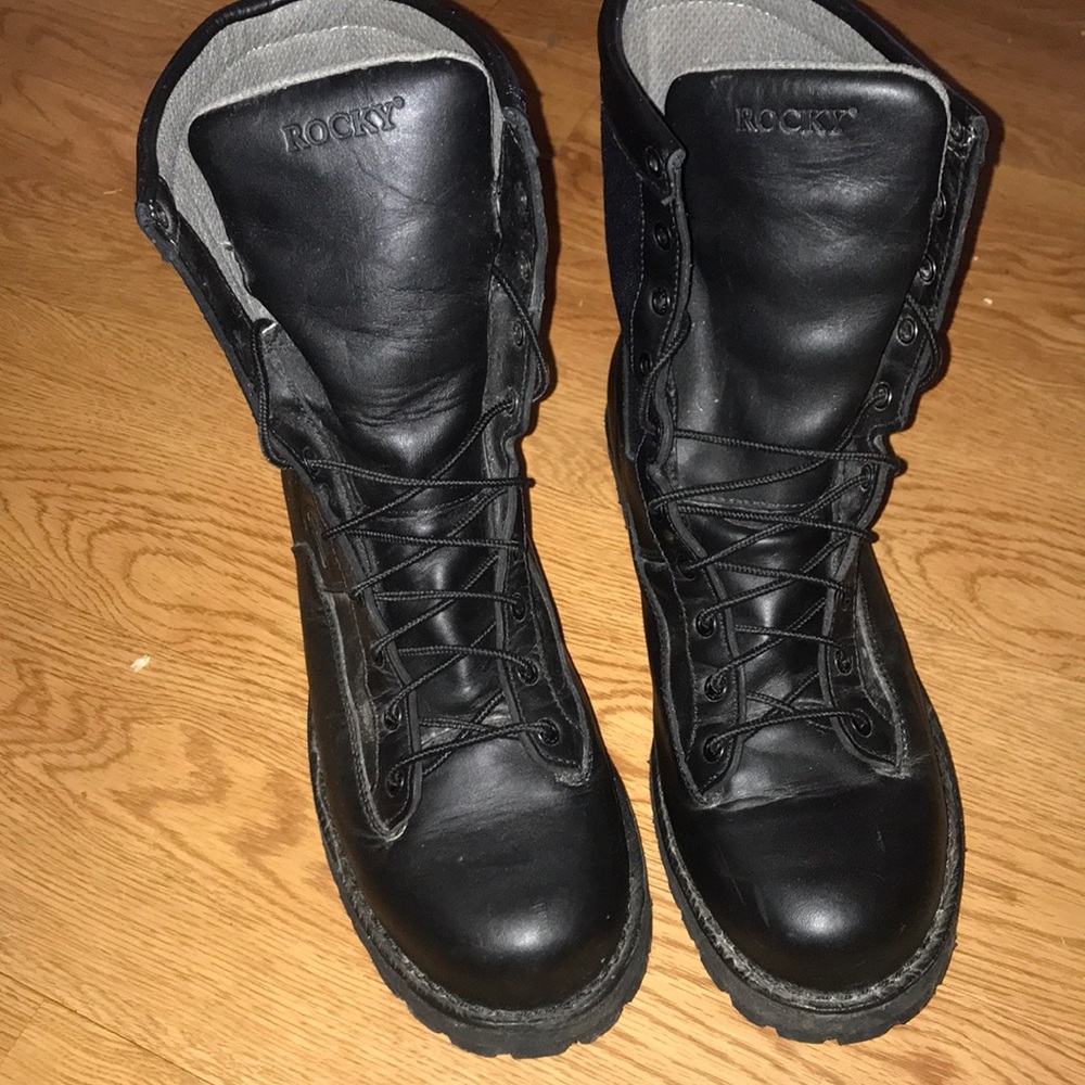 Rocky boots waterproof and insulated size 12 wide